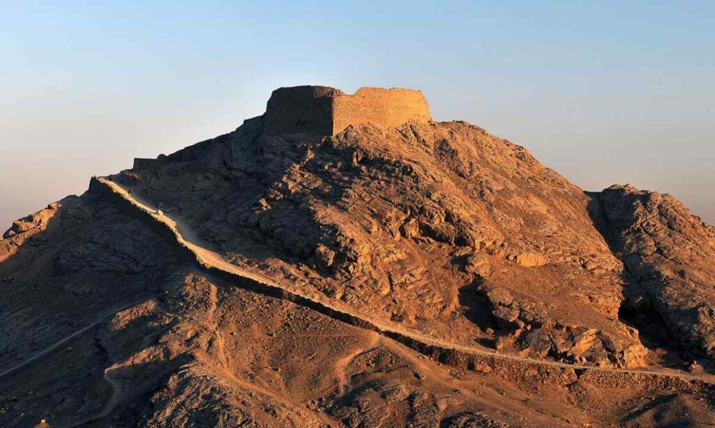 Вежа Тиші: зороастрійський ритуал смерті 3 a