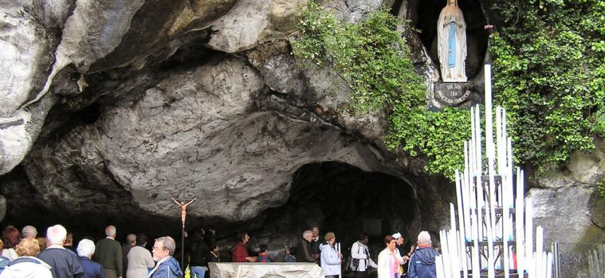 Грот Массабіель у Лурді 1 grot massabiel u lurdi