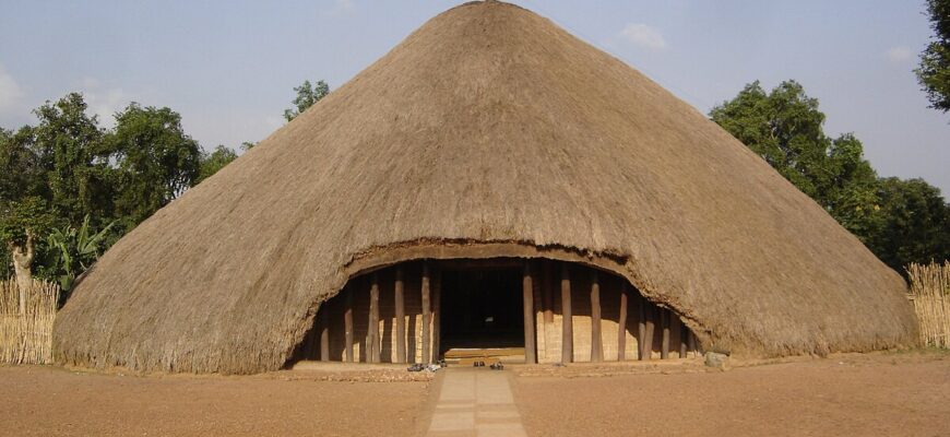 Королівські гробниці Буганди 7 lvllv