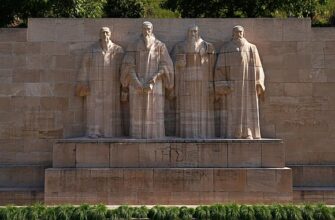 Кальвінізм: історія, теологія та поширення 3 reformers wall 8070835 640