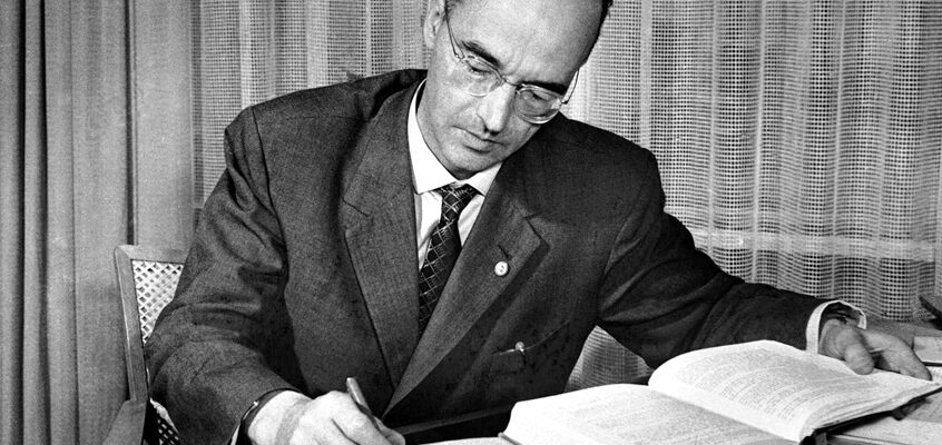 Коротка біографія Клауса Фукса 3 fuks