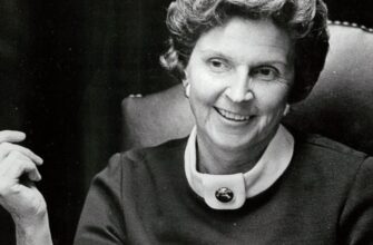 Емілі Пост 21 emili post