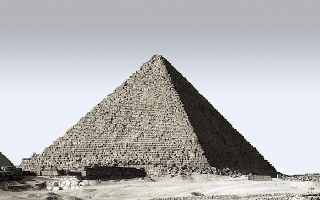pyramid 3478575 640