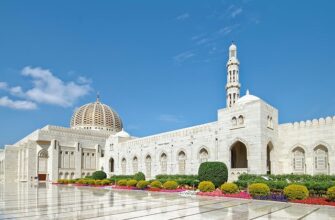 Ісламська архітектура: формування, стиль і культурна спадщина 19 sultan qaboos grand mosque 5963726 640