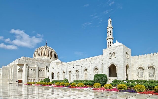 sultan qaboos grand mosque 5963726 640