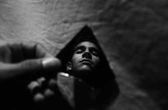 simedblack mirror 3864155